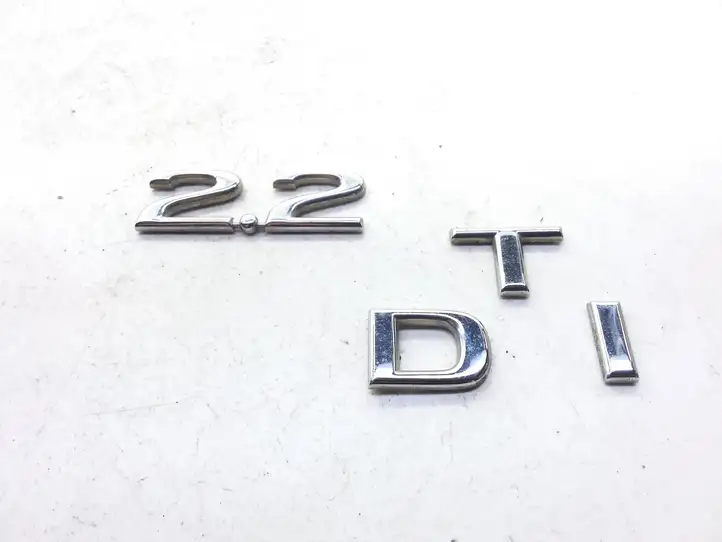 Opel Omega B2 (1999 - 2004) Эмблема производителя — фото 2