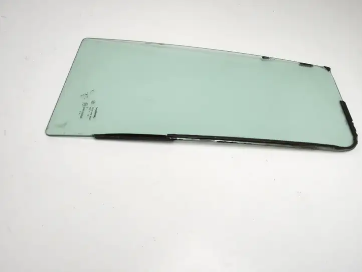 Jeep Commander (2006 - 2010)  43R000262 Маленькое стекло 