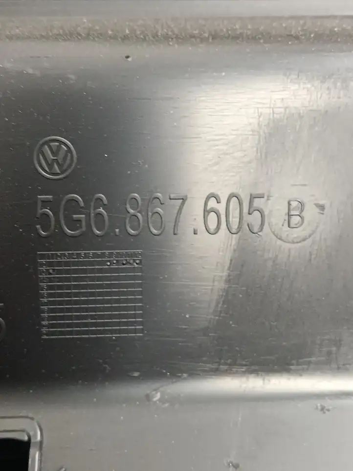 Volkswagen Golf VII (2013 - 2019) 5G6867605B Обшивка багажника — фото 2