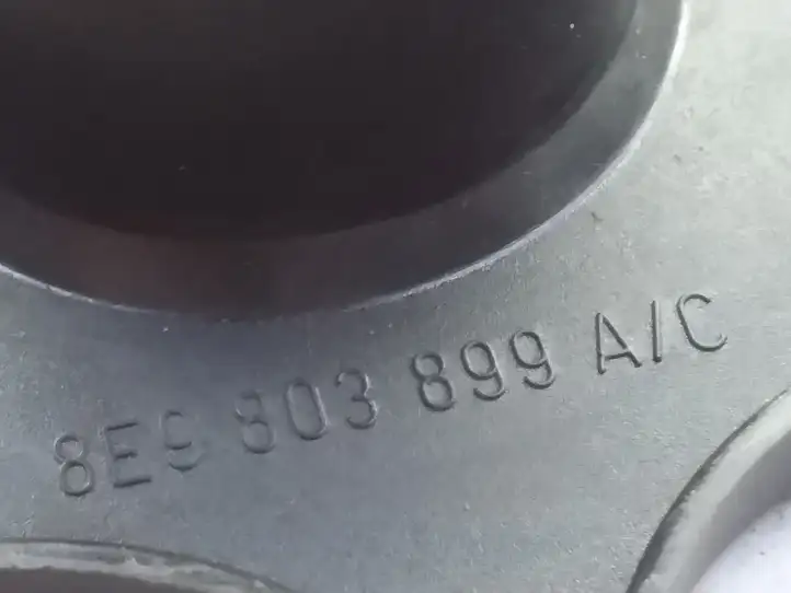 Audi A4 S4 B6 8E 8H (2000 - 2006) 8E9803899A Кронштейн запасного колеса — фото 4