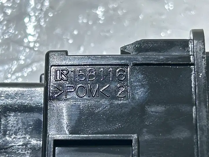 Toyota RAV 4 (XA40) (2012 - 2018) 15B116 Кнопка открытия задней двери — фото 3