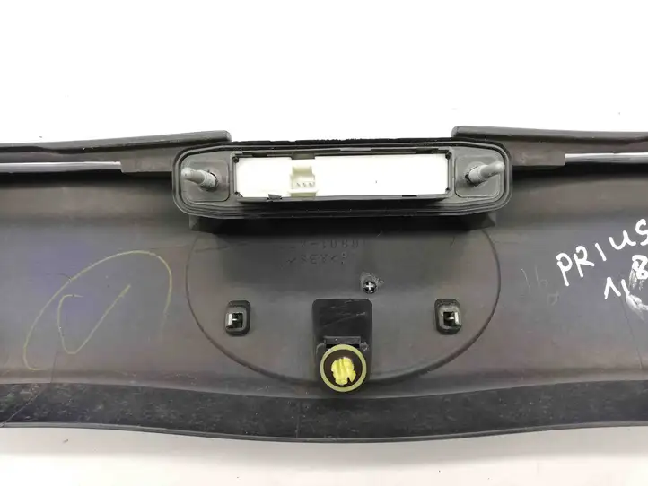 Toyota Prius (XW30) (2009 - 2015) 7680147070 Обшивка багажника — фото 2
