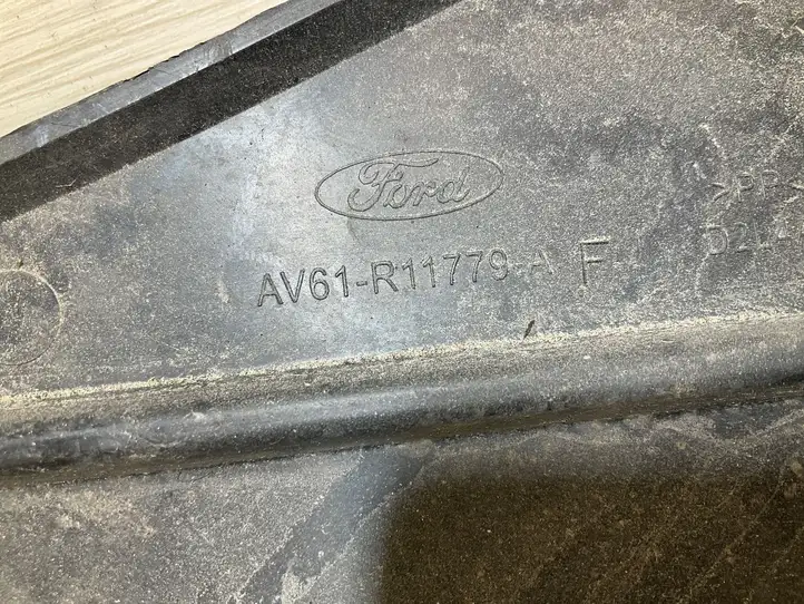 Ford Focus (2015 - 2019) AV61R11779A Защита днища задней части — фото 2