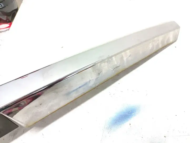 Opel Astra (2004 - 2009)  13105814 Обшивка крышки багажника