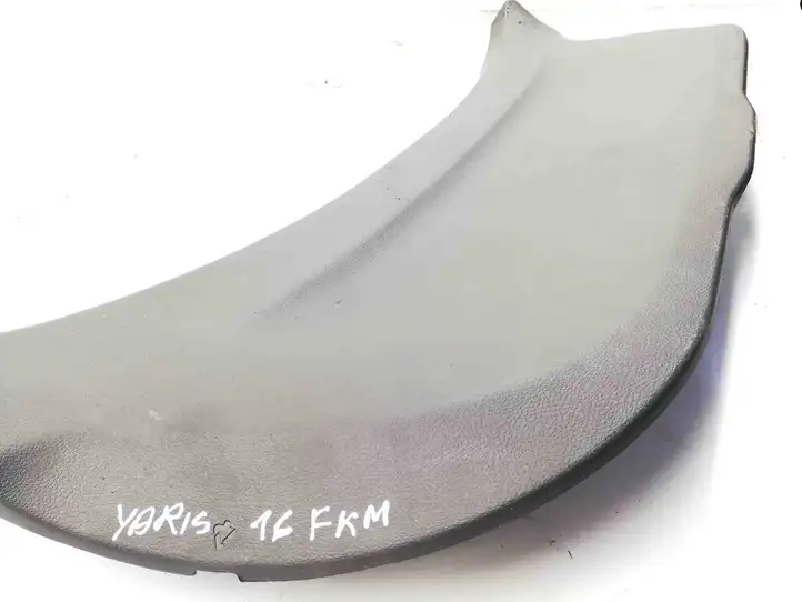 Toyota Yaris (2014 - 2019) 677510D040 Обшивка багажника — фото 2