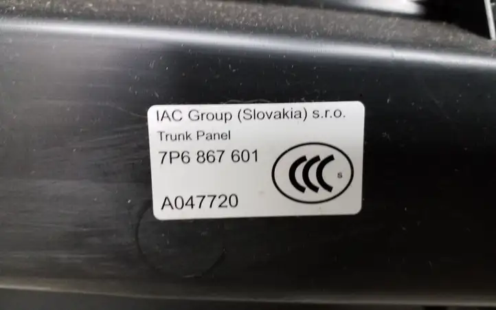 Volkswagen Touareg II (2010 - 2018) 7P6867601 Обшивка багажника — фото 5