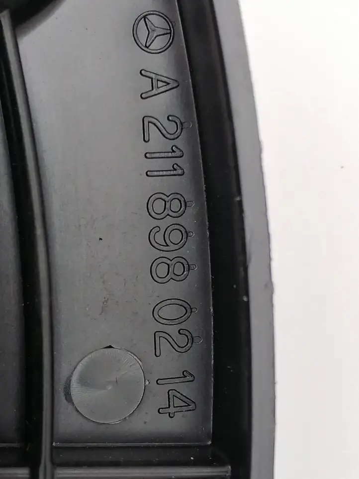 Mercedes-Benz E W211 (2002 - 2009) A2118980214 Болт крепления запасного колеса — фото 9