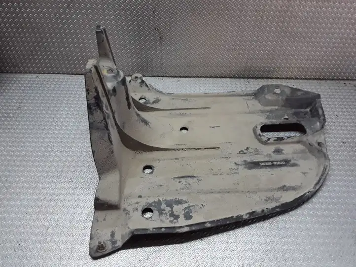 Toyota Avensis T250 (2003 - 2006) 5839805020 Защита заднего бампера — фото 3