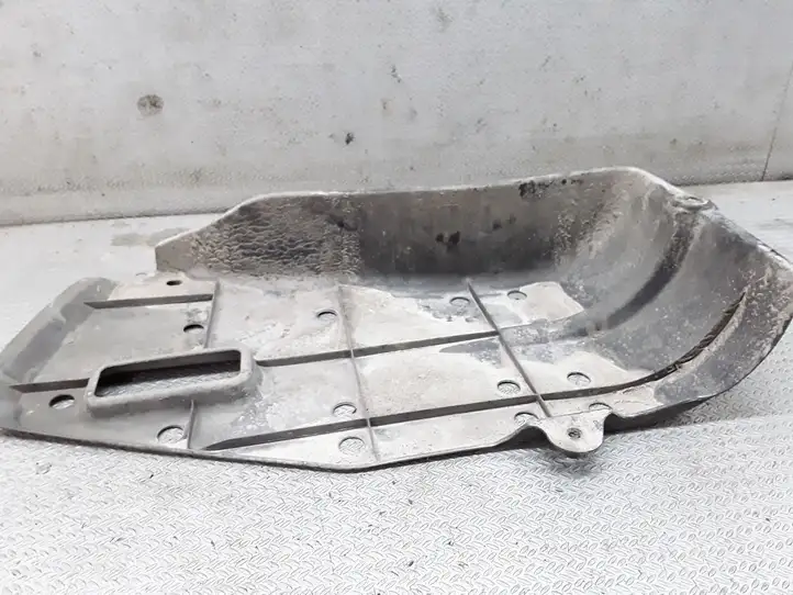 Toyota Corolla Verso E121 (2001 - 2004) 5839813070 Защита днища задней части — фото 2