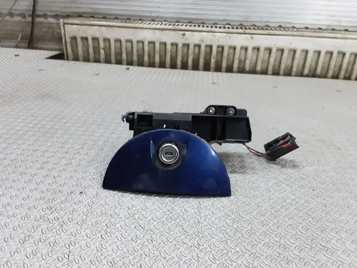 Opel Meriva A (2002 - 2006) 32505603 Замок крышки багажника — фото 1