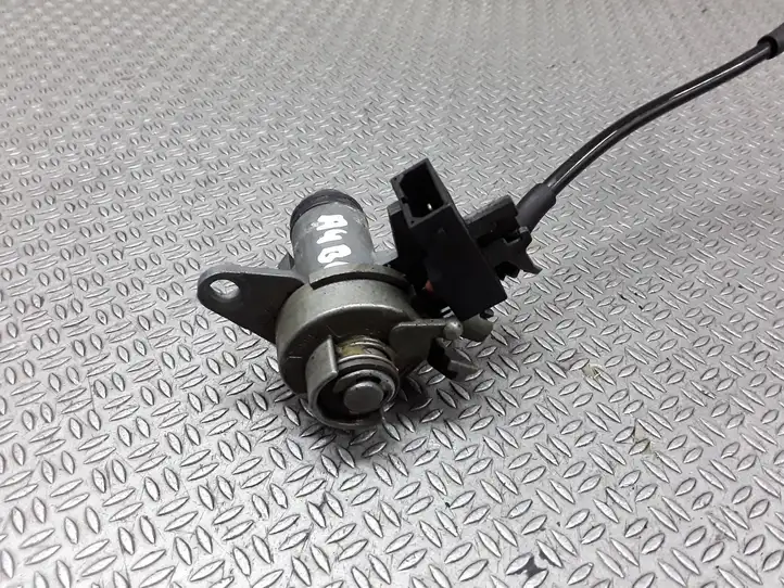 Audi A4 S4 B6 8E 8H (2000 - 2006) 8E0827573 Замок крышки багажника — фото 3