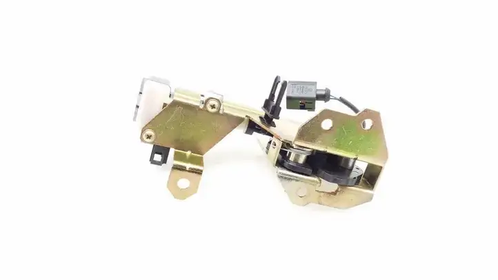 Volkswagen Touareg I (2002 - 2010)  7L0827506D Замок заднего стекла