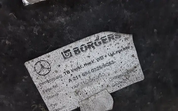 Mercedes-Benz E W211 (2002 - 2009)  A2116940325 Обшивка крышки багажника