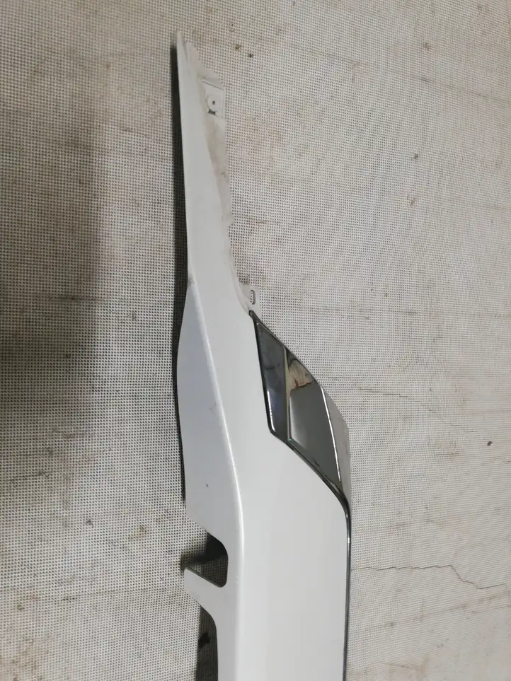 Mitsubishi Outlander (2018 - 2021) 5817A265 Подсветка номера — фото 4