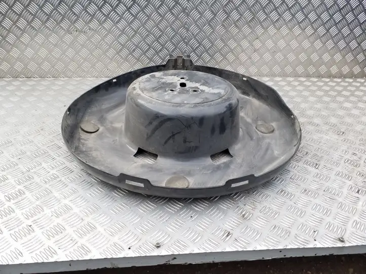 Toyota RAV 4 (XA20) (2000 - 2005) 6477342010 Кронштейн запасного колеса — фото 4
