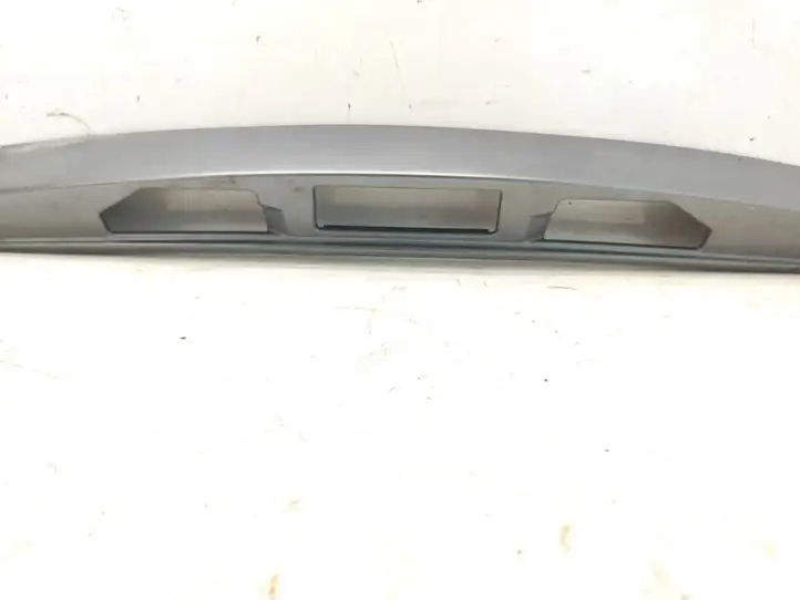 Mazda 6 (2002 - 2005) G21C50811 Подсветка номера — фото 4