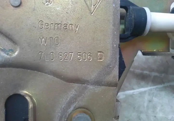 Volkswagen Touareg I (2002 - 2010) 7L0827506D Замок заднего стекла — фото 6