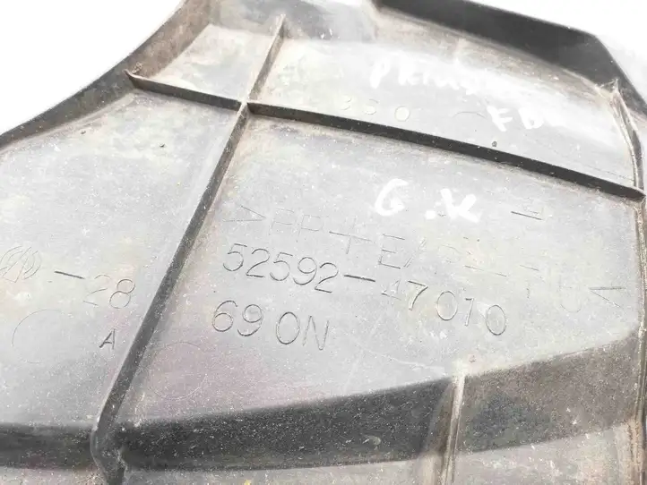 Toyota Prius (NHW20) (2003 - 2009) 5259247010 Задний подкрылок — фото 2