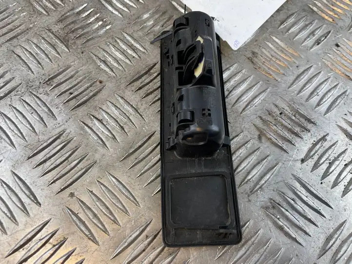 BMW 3 F30 F35 F31 (2012 - 2018) 7463161 Ручка крышки багажника — фото 4