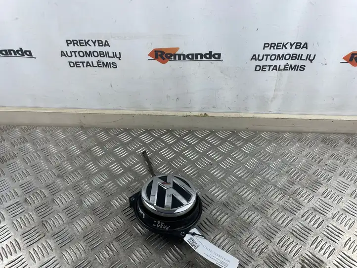 Volkswagen PASSAT B8 (2015 - ) 3G5827469 Ручка крышки багажника — фото 1