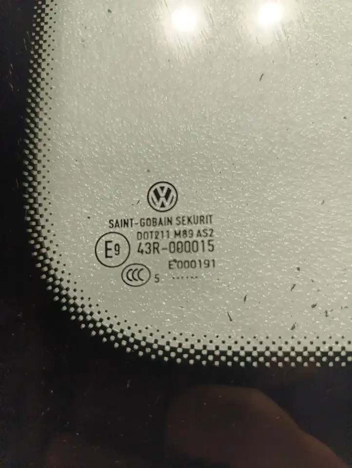 Volkswagen Transporter - Caravelle T6 (2015 - 2022) 43R000015 Заднее боковое стекло — фото 2