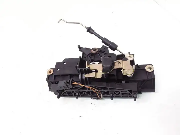 Audi A6 allroad (2000 - 2006)  8D9827565H Ручка задней крышки