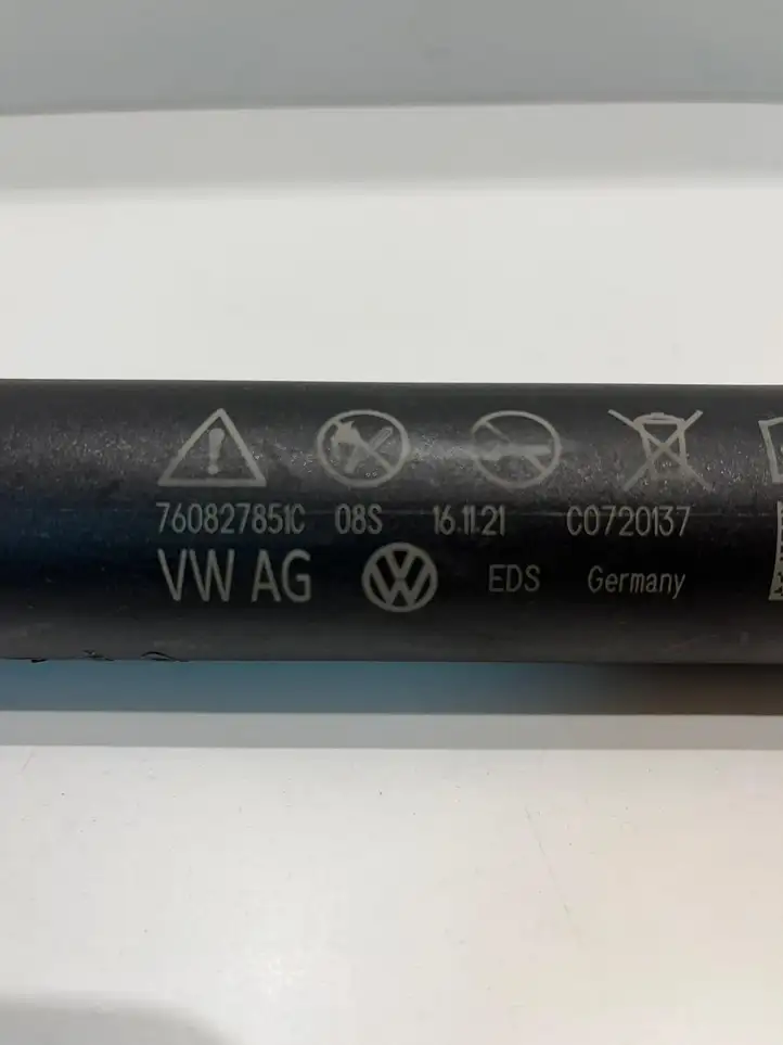 Volkswagen Touareg III (2018 - ) 760827851C Электропривод крышки багажника — фото 2