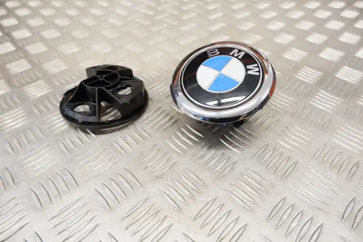 BMW X2 F39 (2018 - 2022) 7248535 Ручка крышки багажника — фото 1