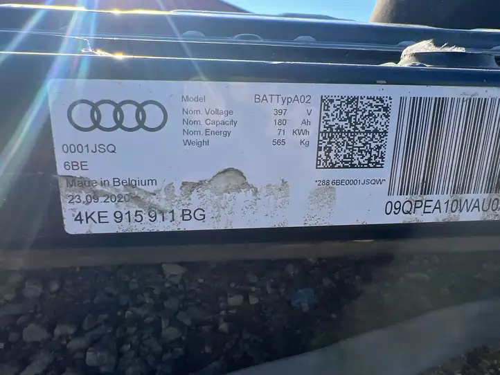 Audi e-tron (2018 - ) 4KE915911BG Аккумулятор гибридного / электрического автомобиля — фото 2