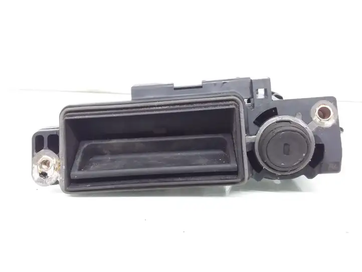 Mercedes-Benz E W211 (2002 - 2009) A2037500693 Ручка крышки багажника — фото 1