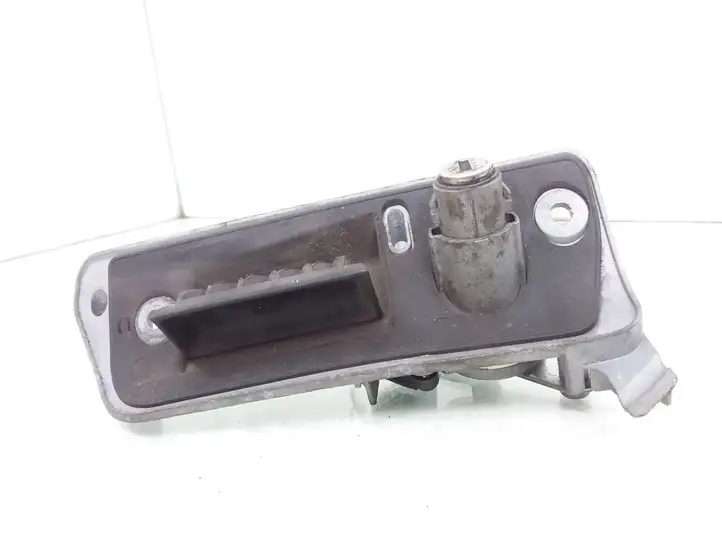 Volkswagen Caddy (2004 - 2010) 2K0827565H Ручка крышки багажника — фото 1