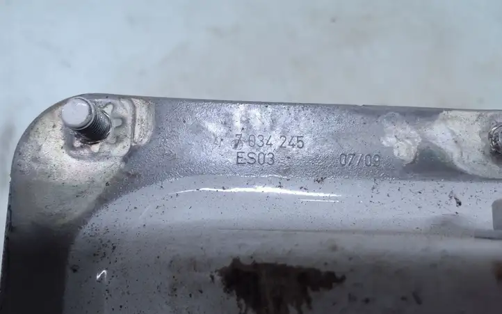 BMW 5 E60 E61 (2004 - 2010) 7034245 Петли крышки багажника — фото 4