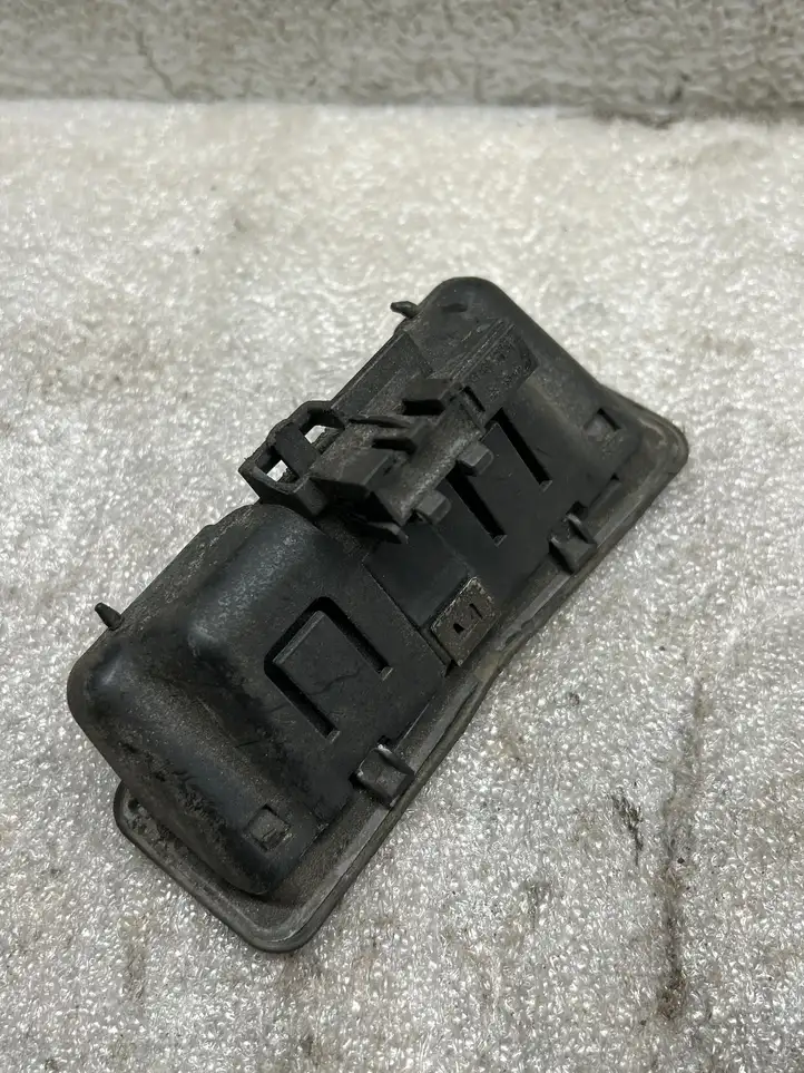 BMW 5 E60 E61 (2004 - 2010) 51247118158 Ручка крышки багажника — фото 2
