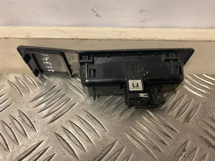 BMW 3 F30 F35 F31 (2012 - 2018) 51247368752 Ручка крышки багажника — фото 5