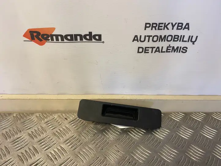 Mercedes-Benz ML W166 (2012 - 2017) A1667500493 Ручка крышки багажника — фото 1