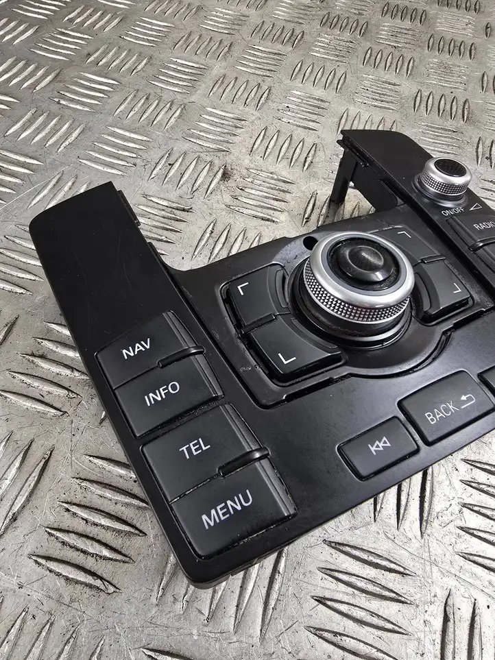 Audi Q7 4L (2009 - 2015) 4L0919614B Контроллер мультимедийной системы — фото 1