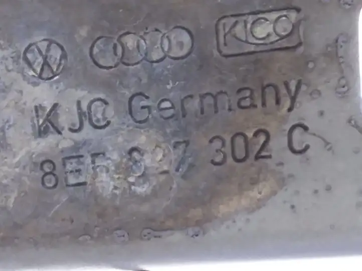 Audi A4 S4 B7 8E 8H (2004 - 2009) 8E5827302C Петли крышки багажника — фото 4