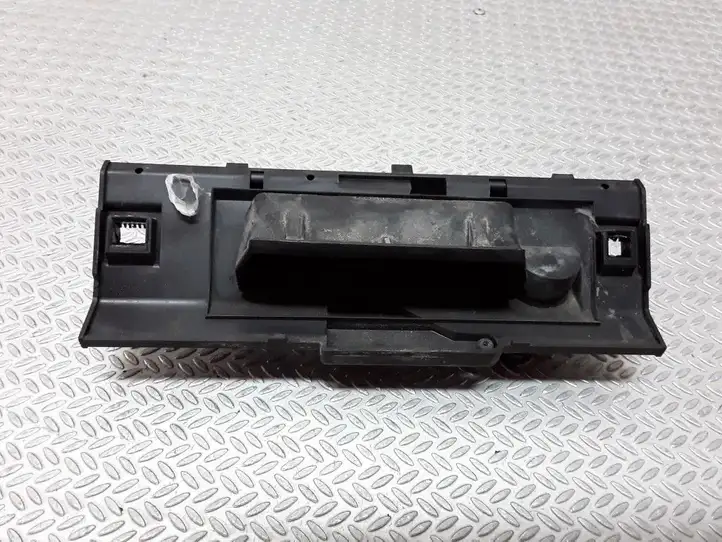 Peugeot 206 (1998 - 2012)   Ручка задней крышки