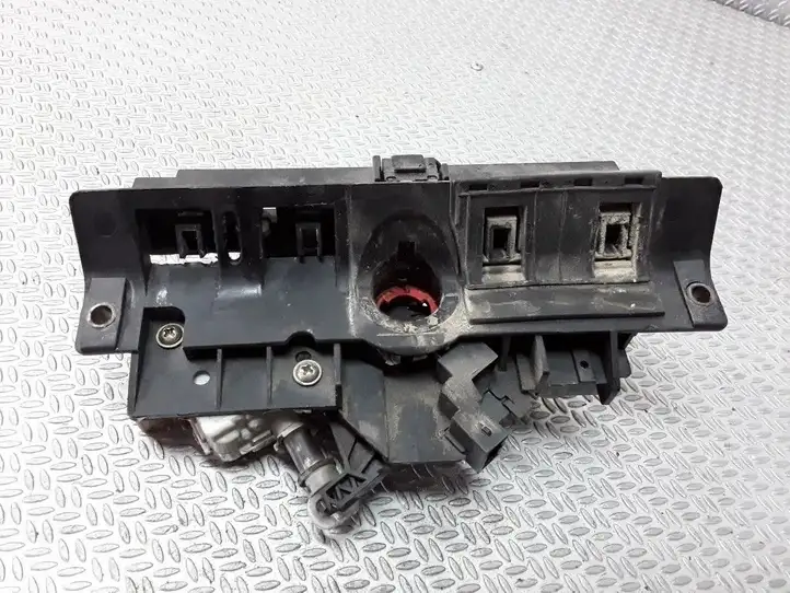 Audi A6 S6 C5 4B (1997 - 2001) 8D9827565H Ручка крышки багажника — фото 1