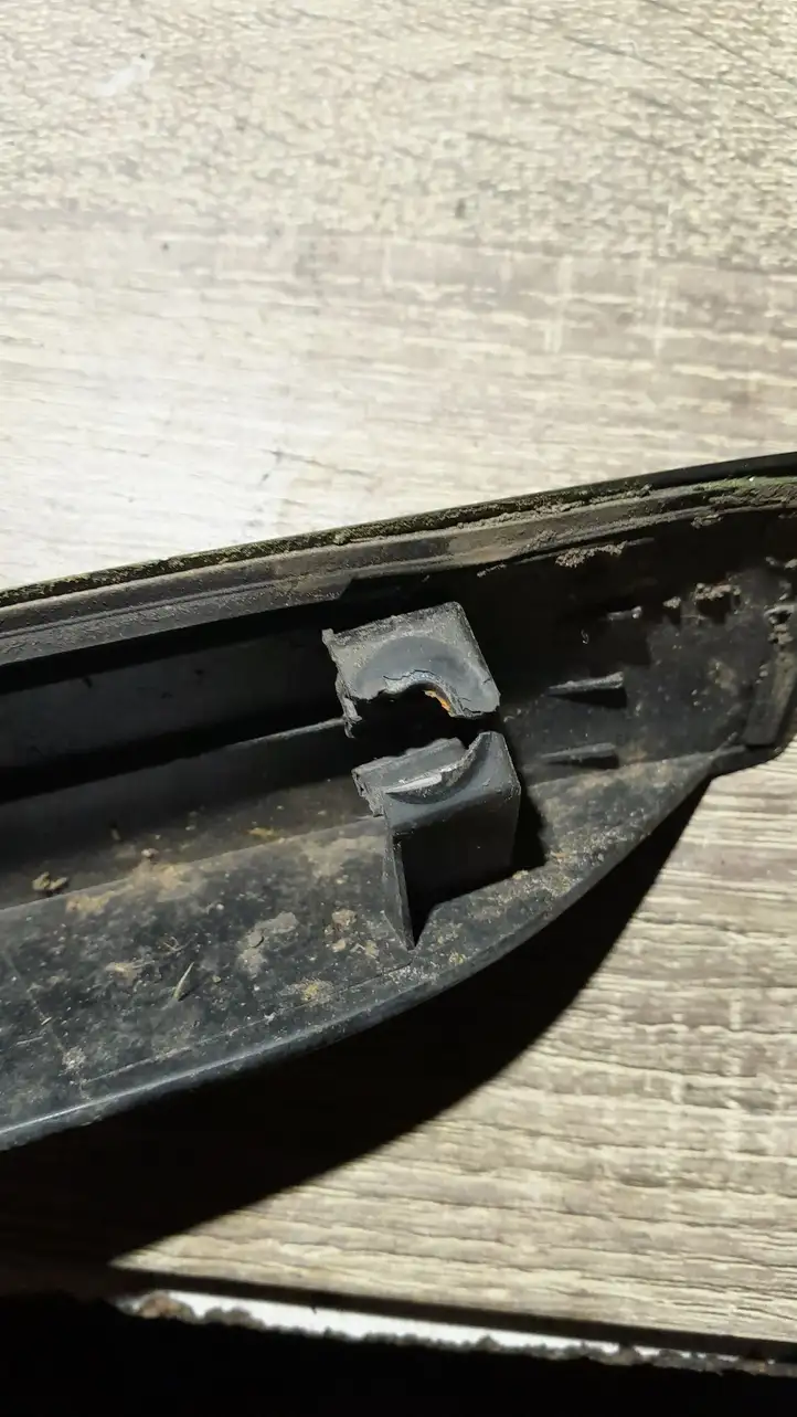 Toyota Auris 150 (2006 - 2012) Подсветка номера — фото 3
