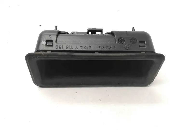 BMW 3 E90 E91 (2005 - 2012) 7118158 Ручка крышки багажника — фото 1
