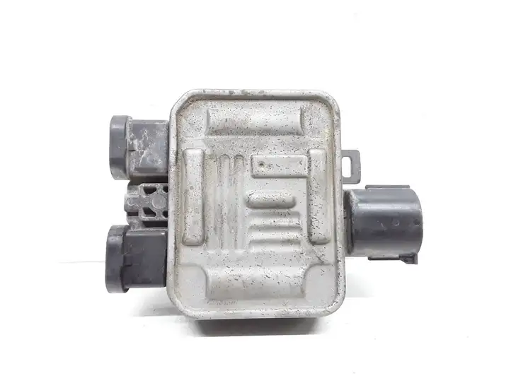 Volvo V70 (2007 - 2013)  940009400 Реле вентилятора охлаждения