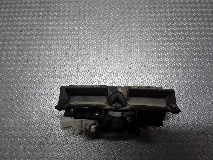 Audi A6 (2001 - 2004)  4B0827565 Ручка задней крышки