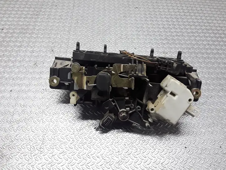 Audi A6 (2001 - 2004)  4B0827565 Ручка задней крышки