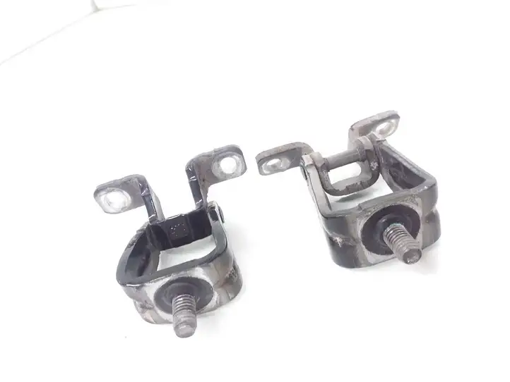 Volkswagen Polo (2009 - 2015)  1K8827301 Петля (петли) задней крышки