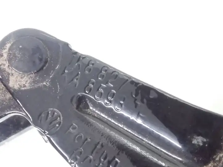 Volkswagen Polo (2009 - 2015)  1K8827301 Петля (петли) задней крышки