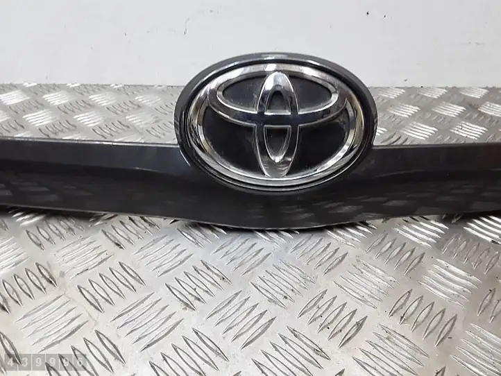 Toyota Verso (2009 - 2012) 768110F050 Подсветка номера — фото 7