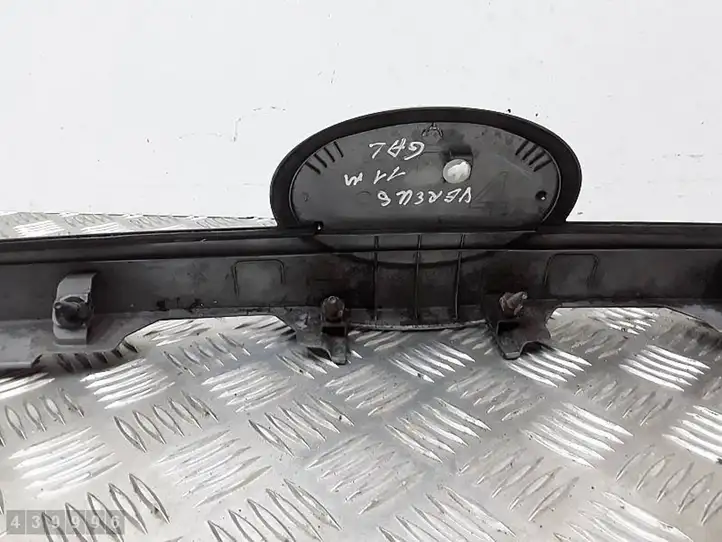 Toyota Verso (2009 - 2012) 768110F050 Подсветка номера — фото 9