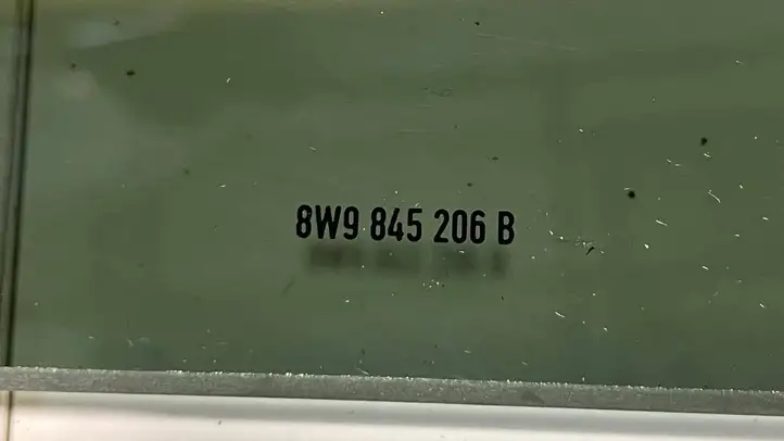 Audi A4 S4 B9 8W (2019 - ) 8W9845206B Стекло задней двери — фото 3