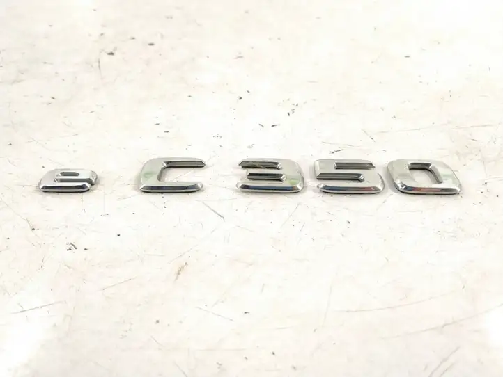 Mercedes-Benz C W205 (2014 - 2021) C350E Эмблема производителя — фото 2
